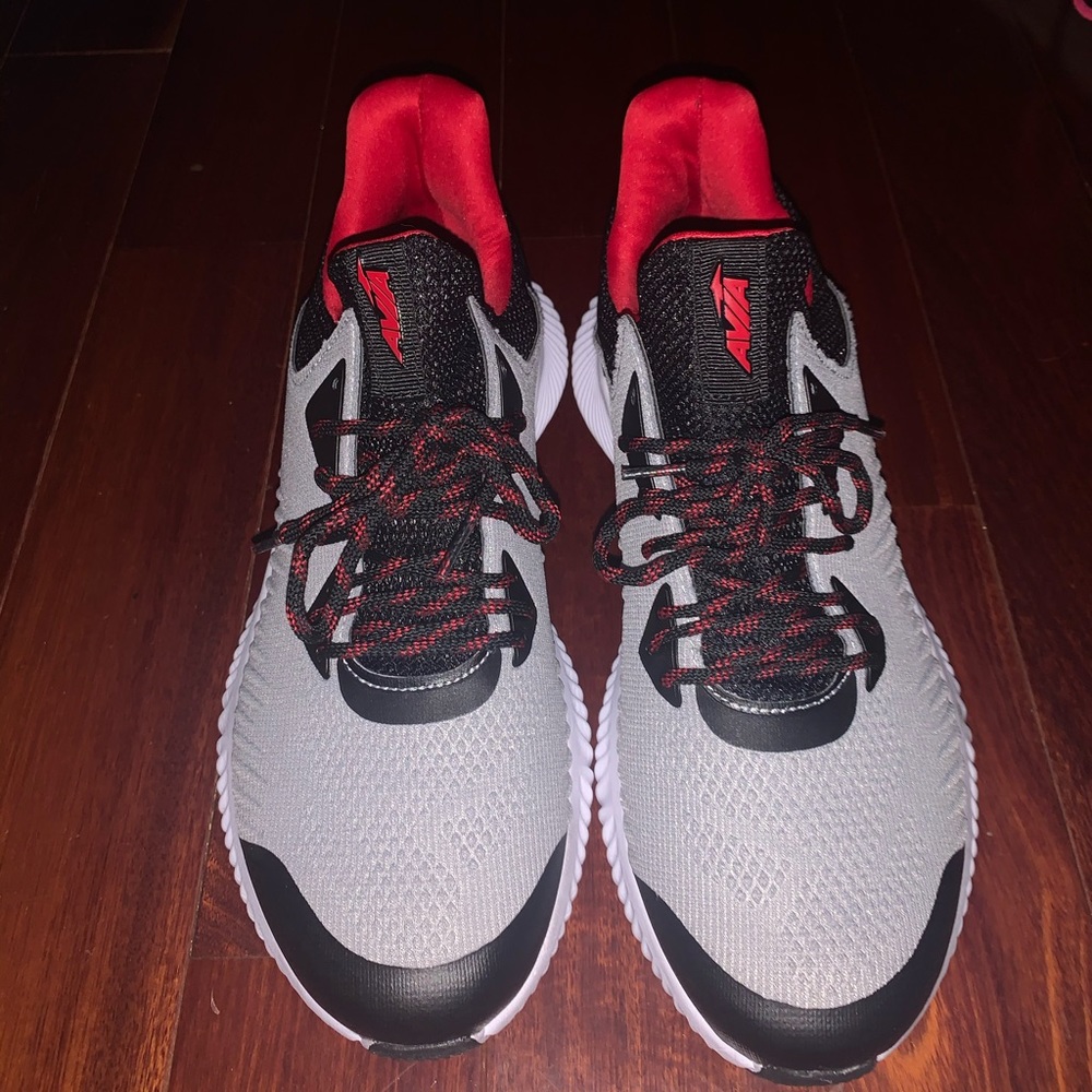 NEW Avia Men's Sneakers